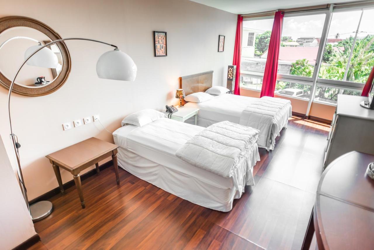פאפיט Hotel Sarah Nui מראה חיצוני תמונה