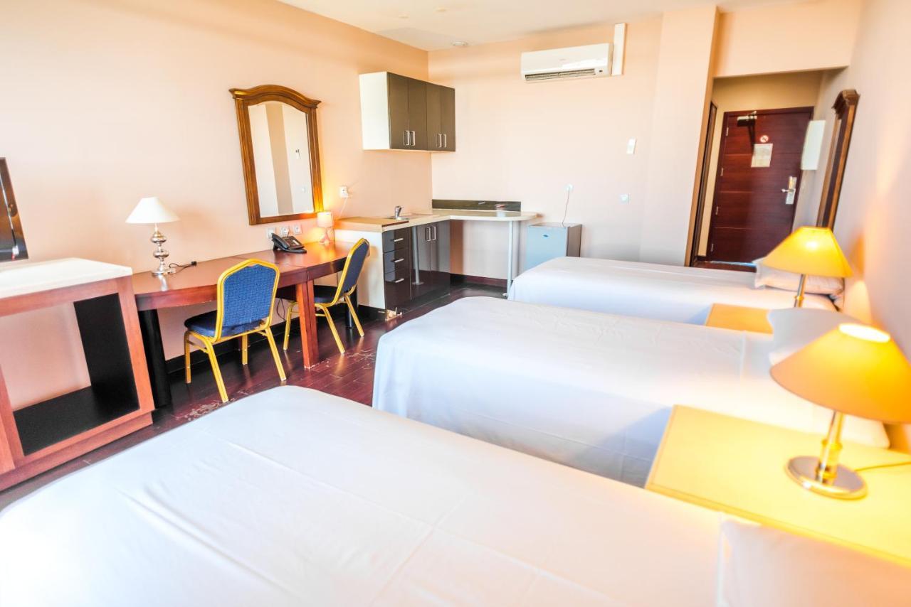 פאפיט Hotel Sarah Nui מראה חיצוני תמונה