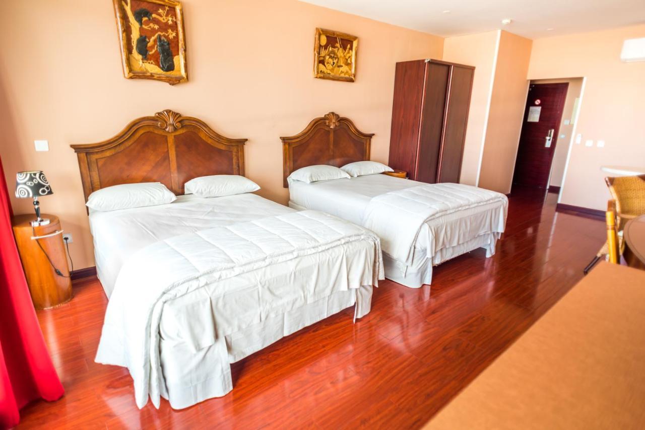פאפיט Hotel Sarah Nui מראה חיצוני תמונה