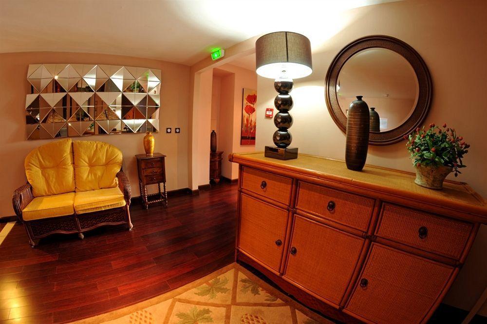 פאפיט Hotel Sarah Nui מראה חיצוני תמונה