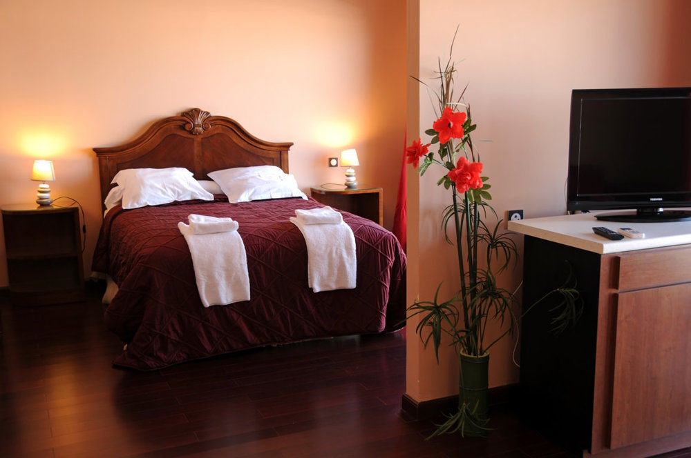 פאפיט Hotel Sarah Nui מראה חיצוני תמונה