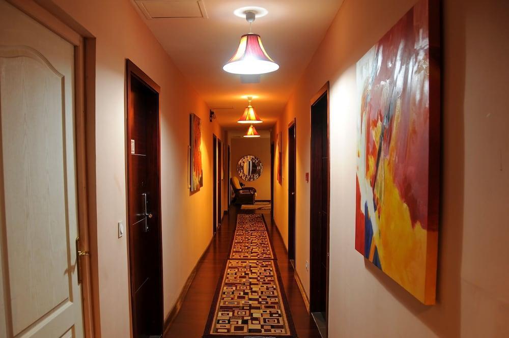 פאפיט Hotel Sarah Nui מראה חיצוני תמונה